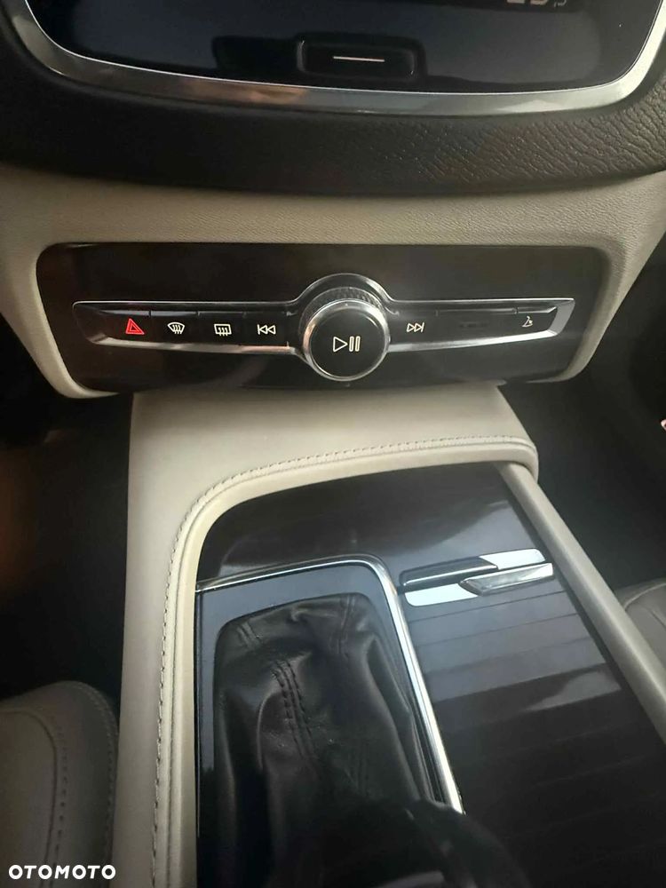 Volvo XC 90 T6 AWD Inscription 7os - 16