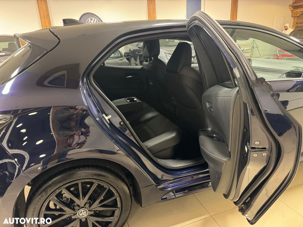 Toyota Corolla 1.8 Hybrid Business Edition - 8