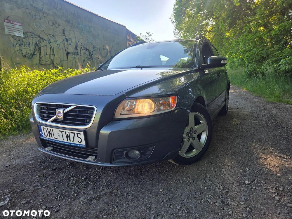 Volvo V50 2.0D Momentum - 1