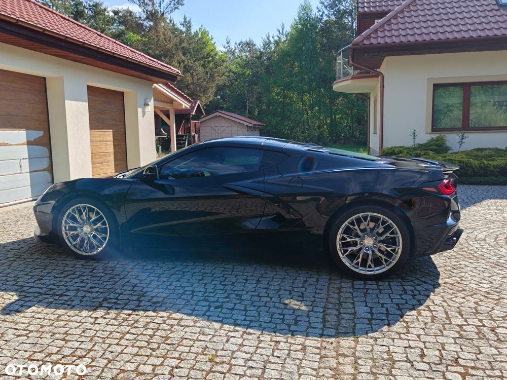 Chevrolet Corvette - 3