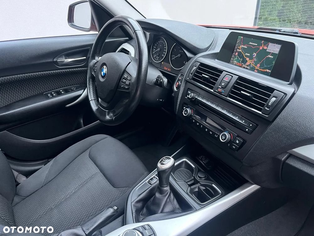 BMW Seria 1 116d - 11