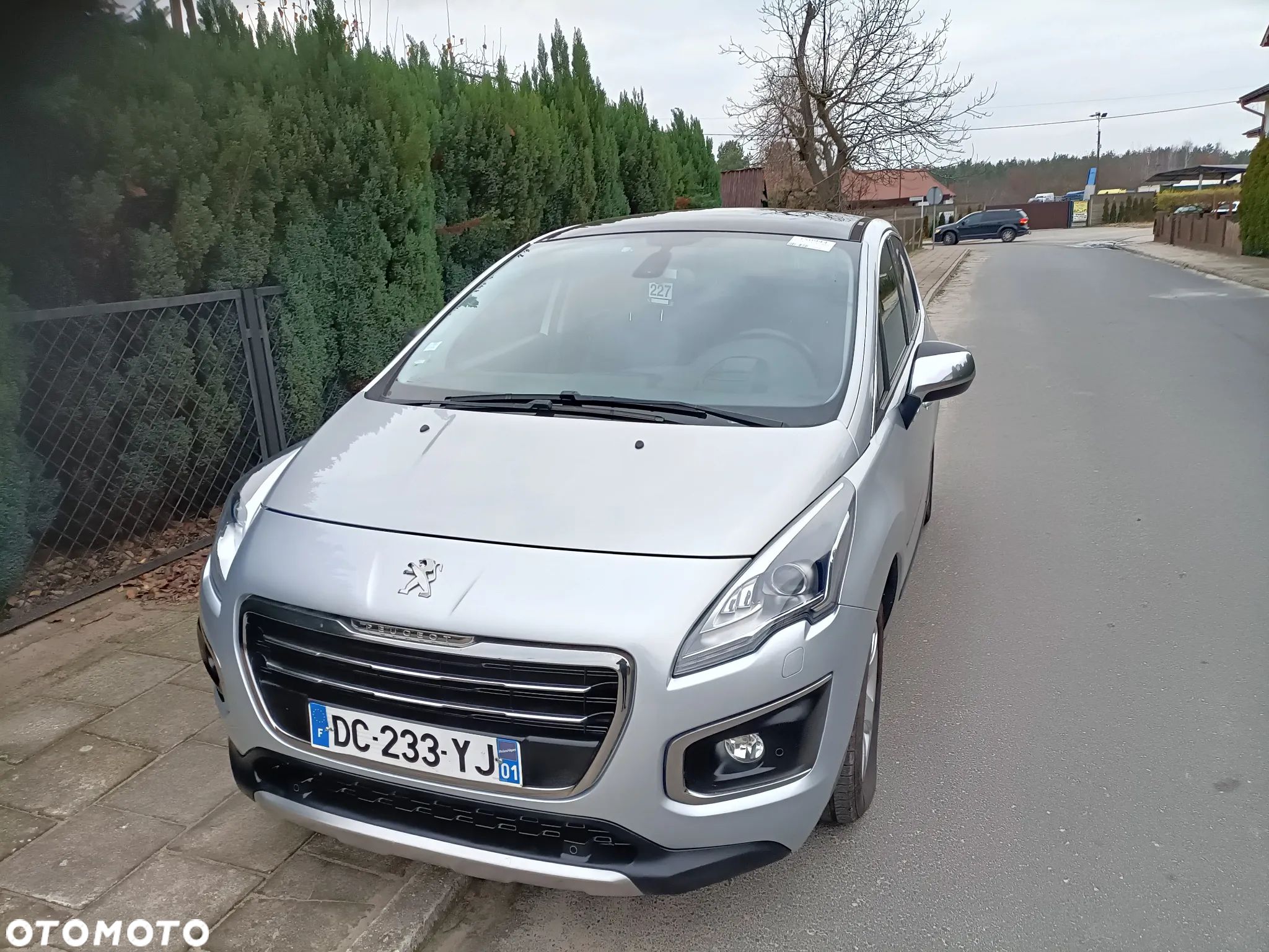 Peugeot 3008 e-HDi 115 ETG6 Stop&Start Business-Line - 1