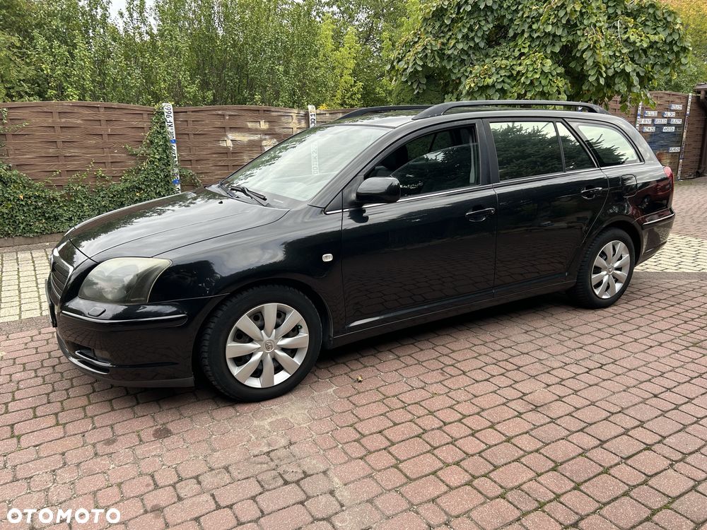 Toyota Avensis - 4