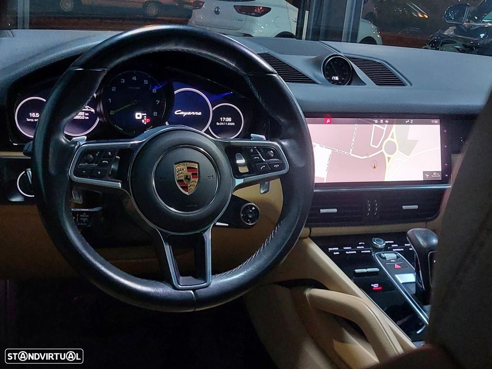 Porsche Cayenne Coupé E-Hybrid - 18