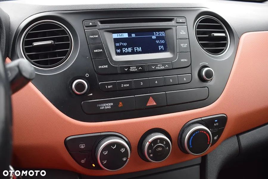 Hyundai i10 1.0 Premium - 12