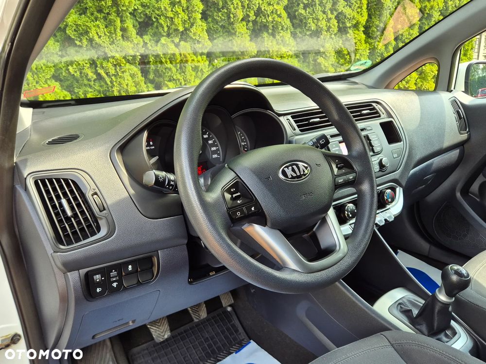 Kia Rio 1.2 XL - 6