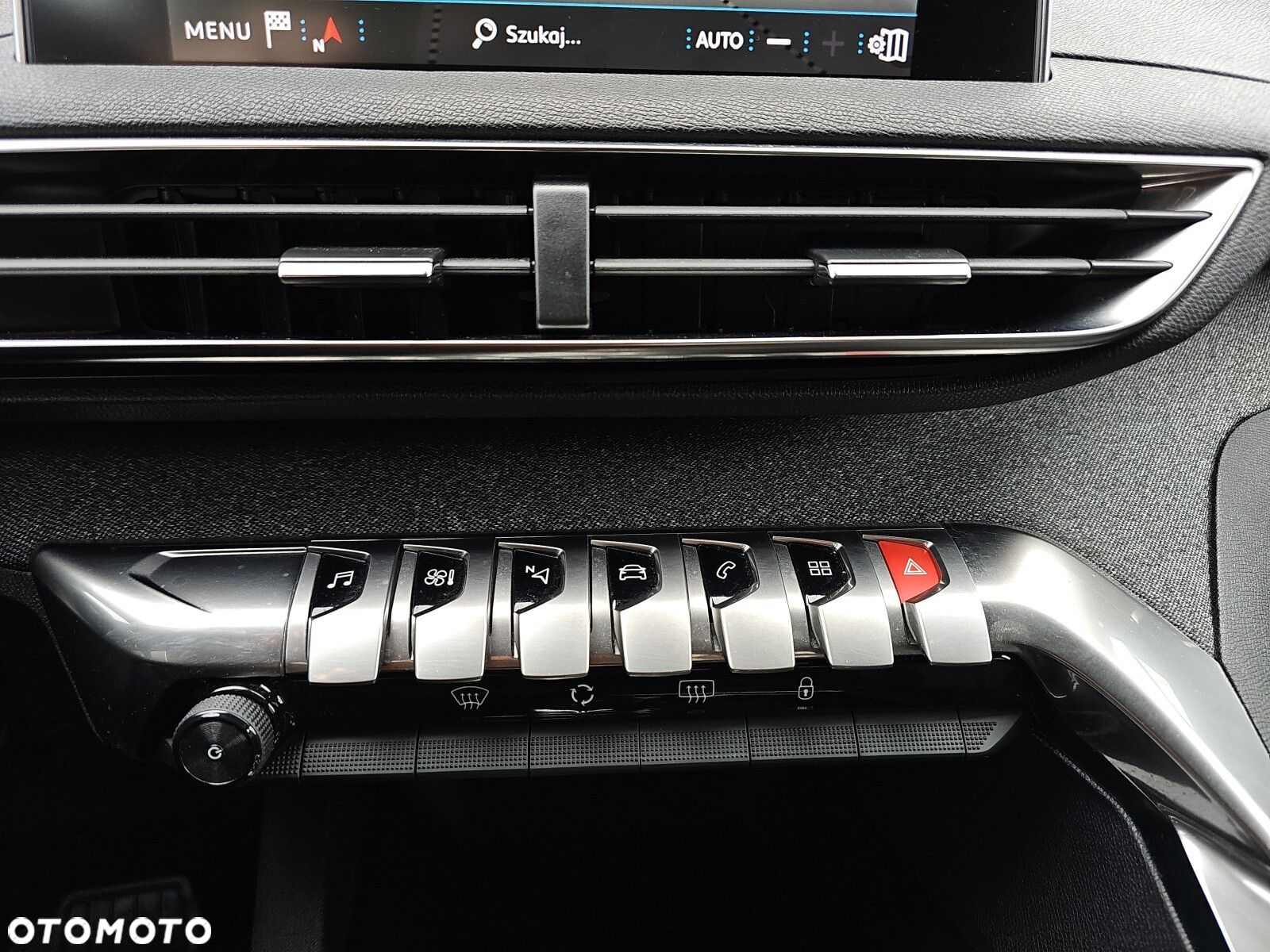 Peugeot 3008 1.2 PureTech GPF Allure S&S EAT8 - 19