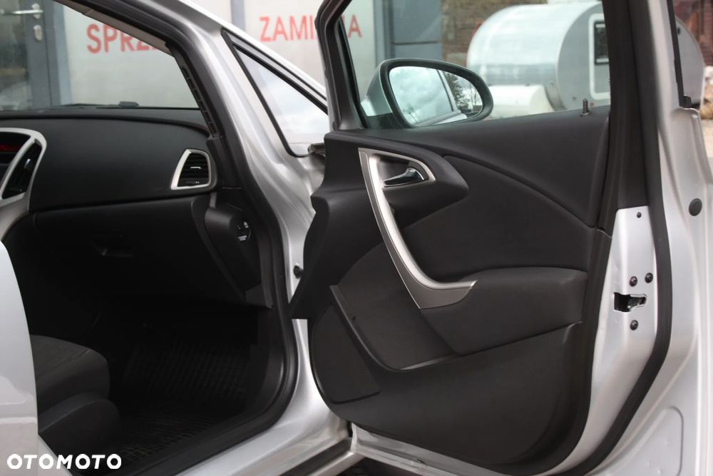 Opel Astra 1.4 Turbo Active - 27