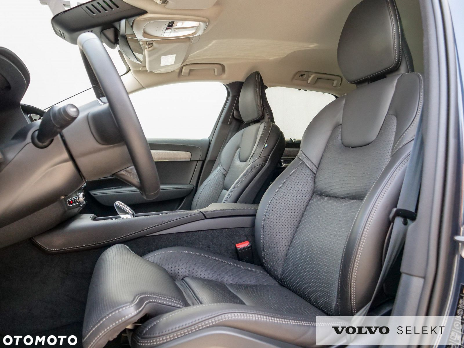 Volvo V90 Cross Country - 15