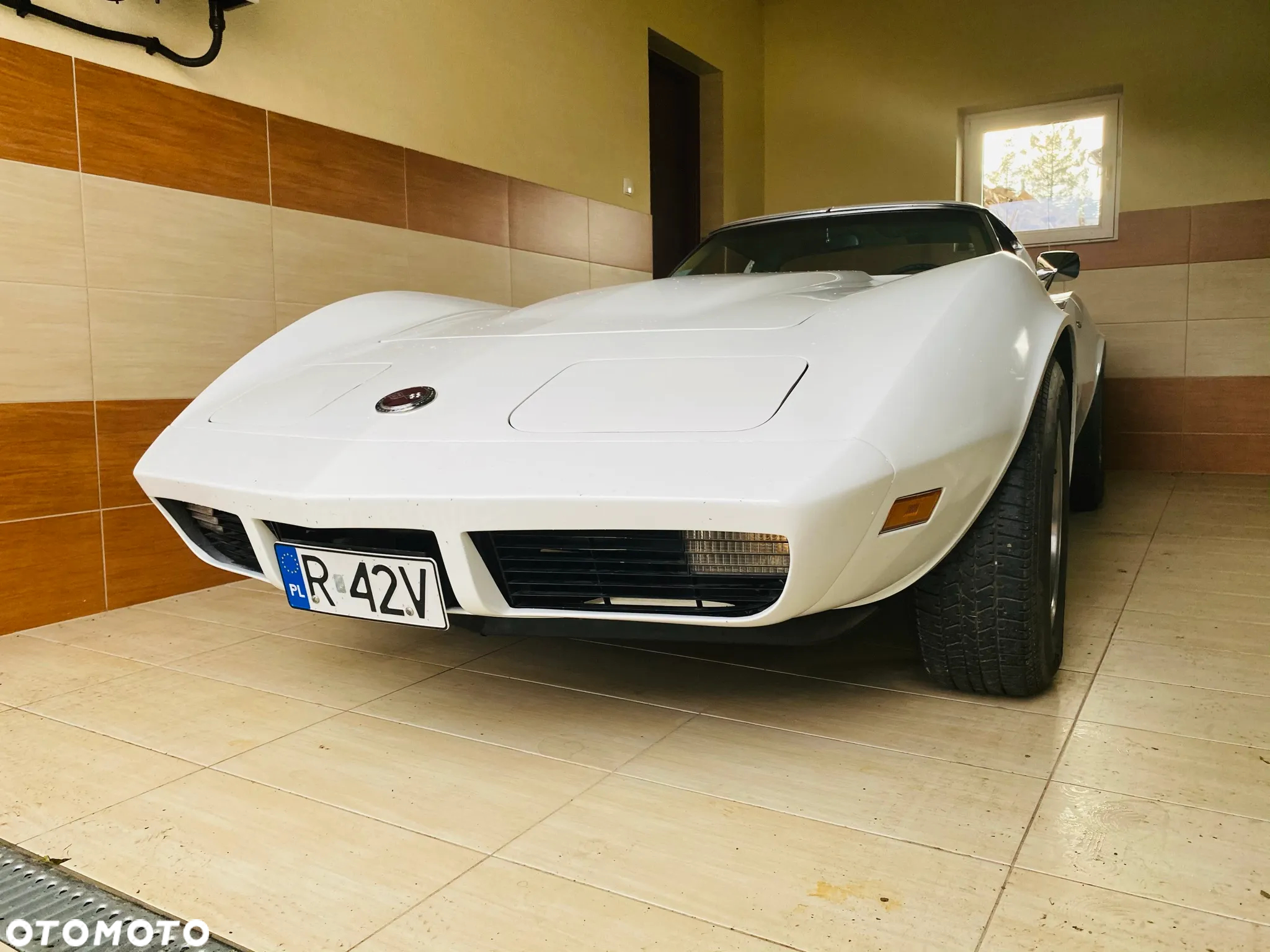 Chevrolet Corvette - 17
