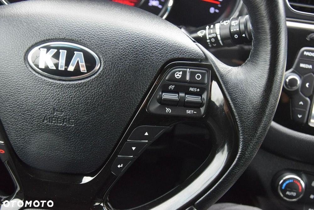 Kia Ceed 1.4 CVVT Dream Team Edition - 37