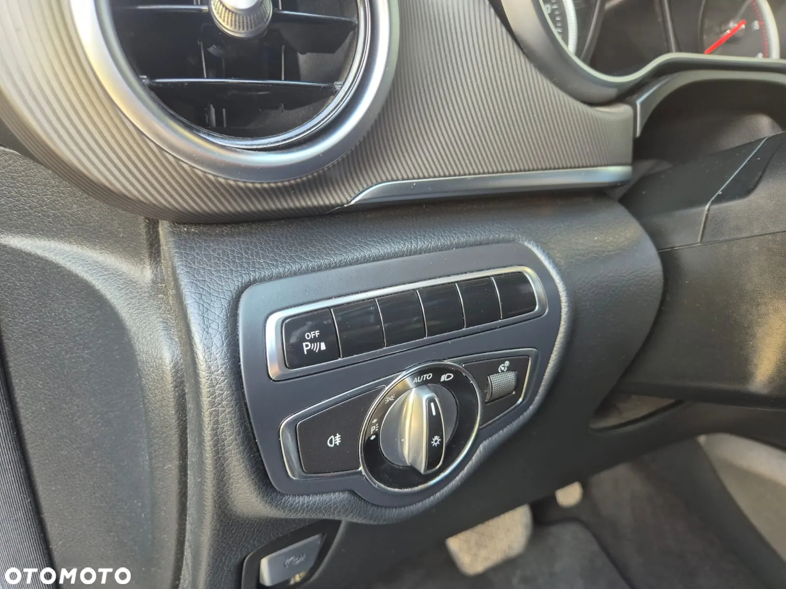 Mercedes-Benz Klasa V 220 CDI Avantgarde 7G-Tronic (d³ugi) - 21