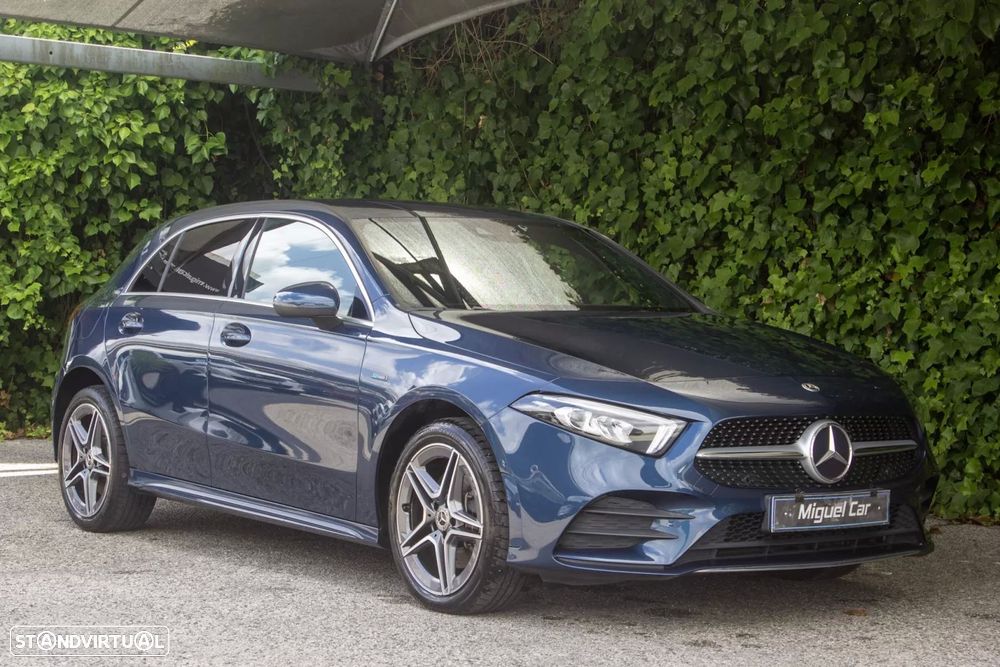 Mercedes-Benz A 250 e AMG Line - 2
