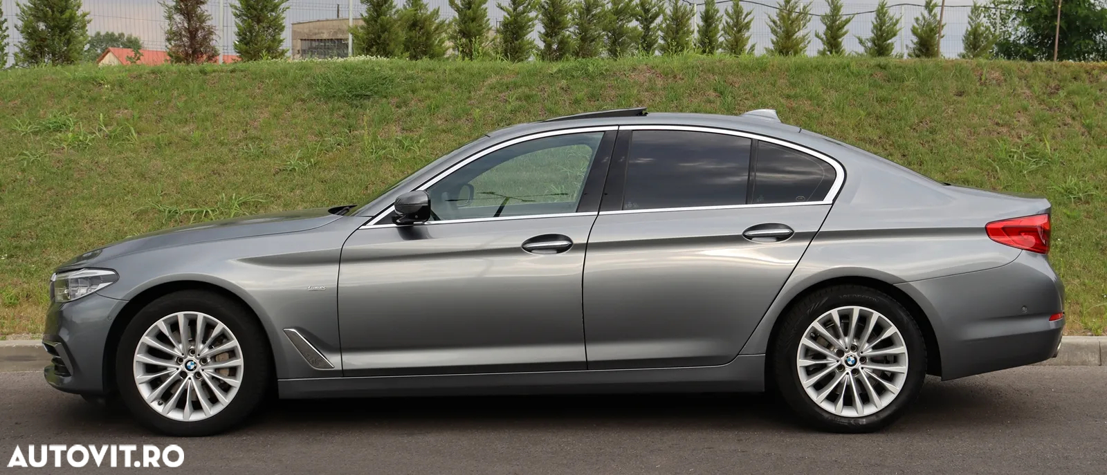 BMW Seria 5 530i AT - 8