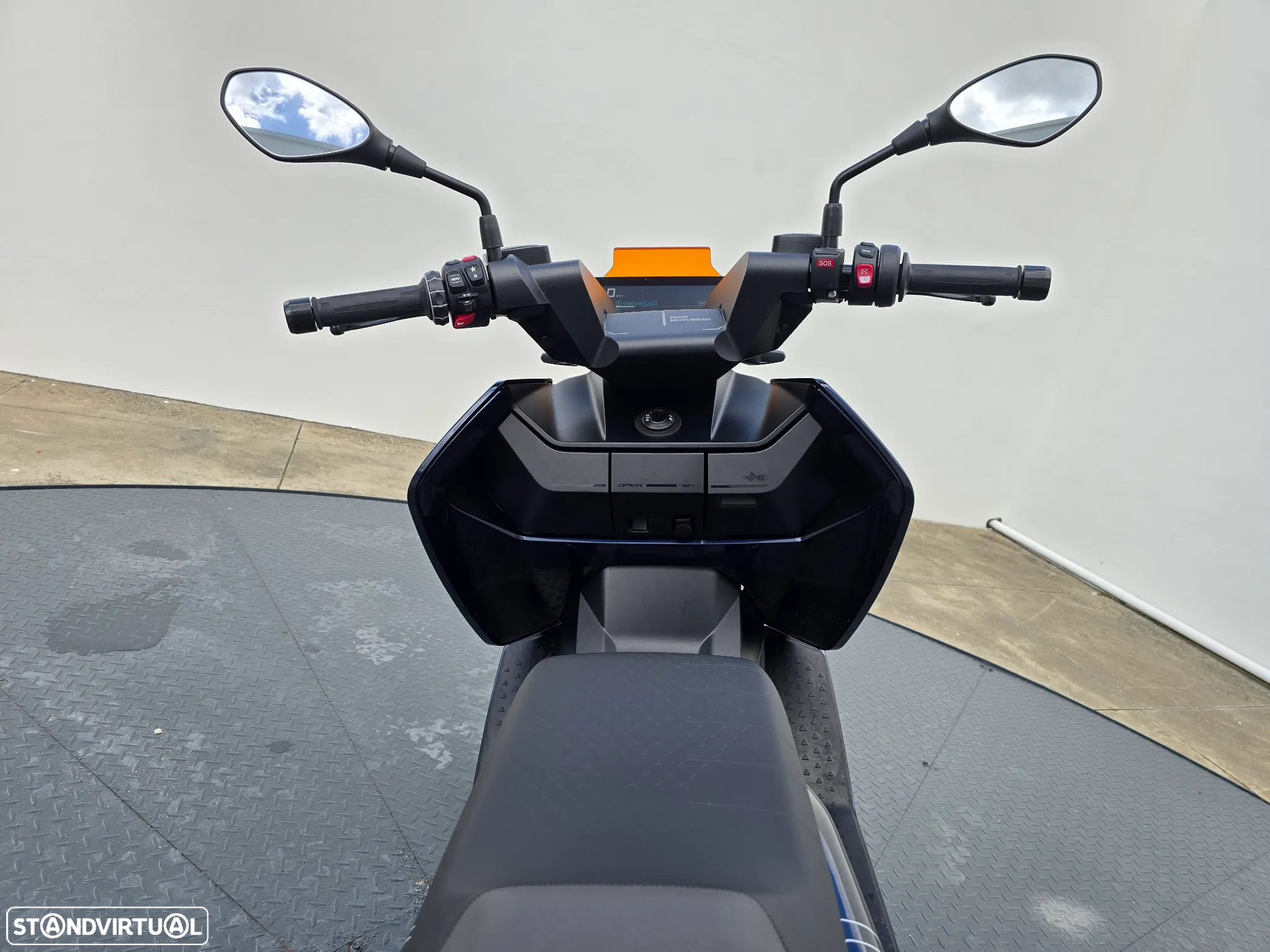 BMW CE 04 - 8