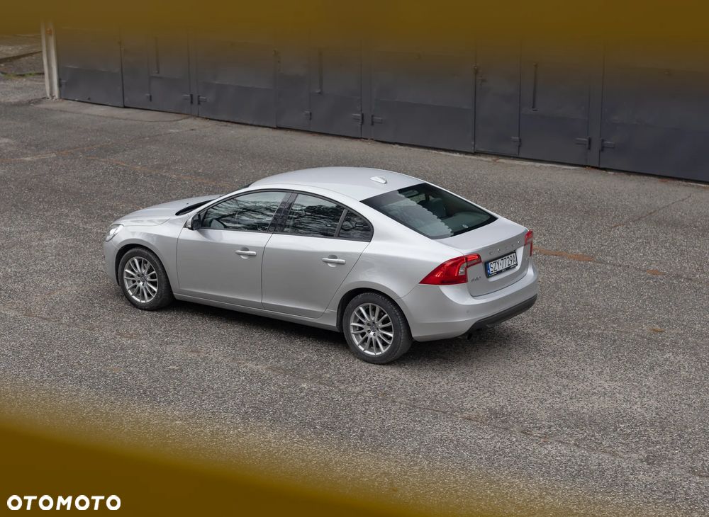 Volvo S60 - 9