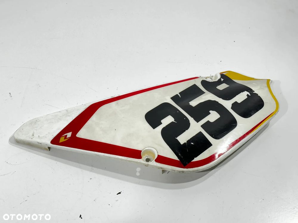 Boczek tył prawy Suzuki RM85 RM 85