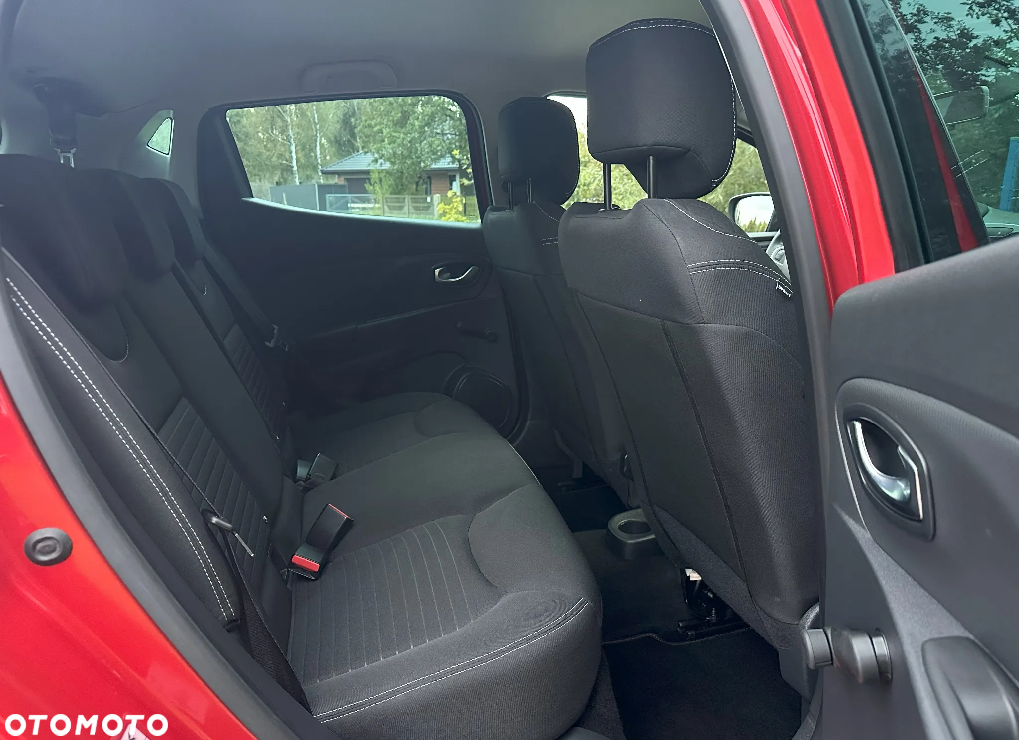 Renault Clio 1.2 16V Limited EU6 - 32