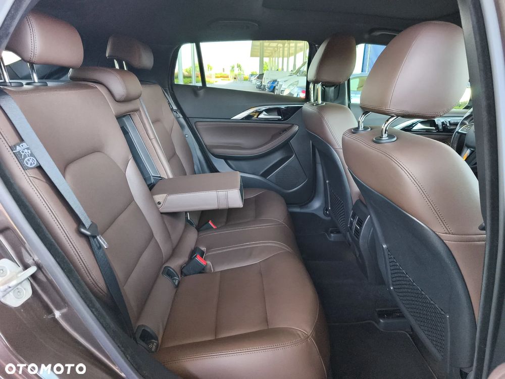 Infiniti QX30 2.2d Premium Tech AWD 7DCT - 12
