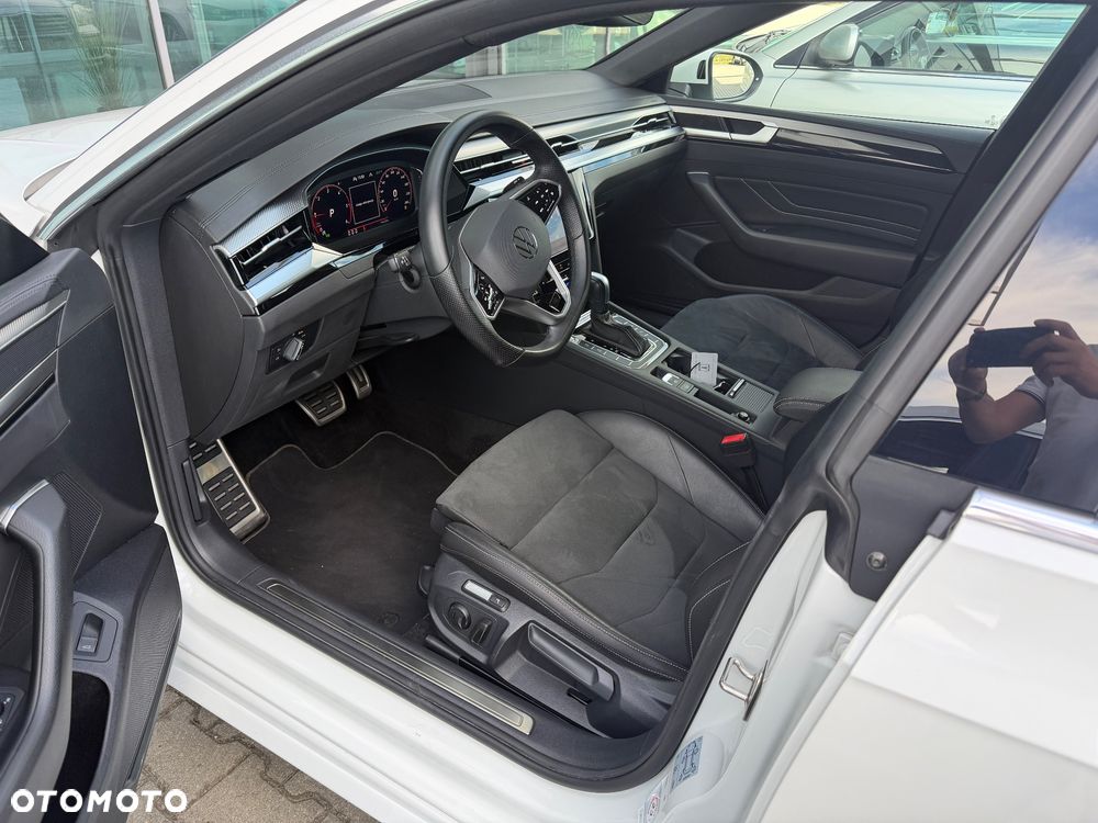 Volkswagen Arteon 2.0 TDI SCR 4Motion DSG R-Line - 14