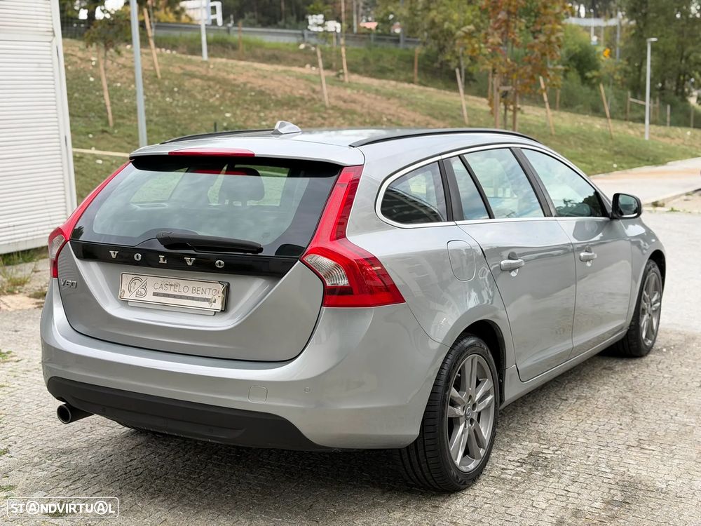 Volvo V60 1.6 D2 Drive Momentum Start/Stop - 3