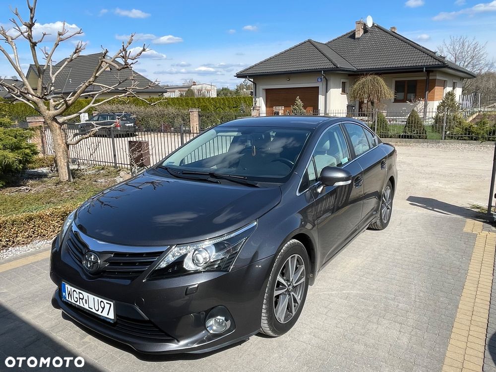 Toyota Avensis 1.8 Sol NAVI - 1