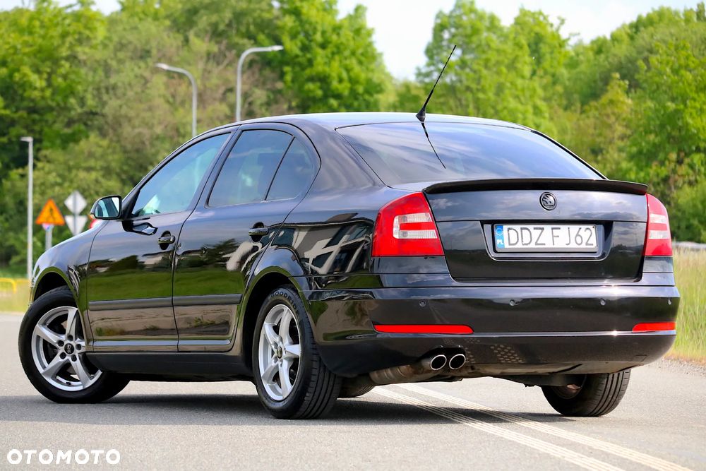 Skoda Octavia 2.0 TDI DPF Elegance - 23