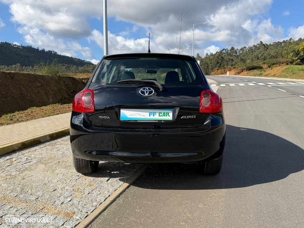 Toyota Auris 1.4 D-4D Luna - 9