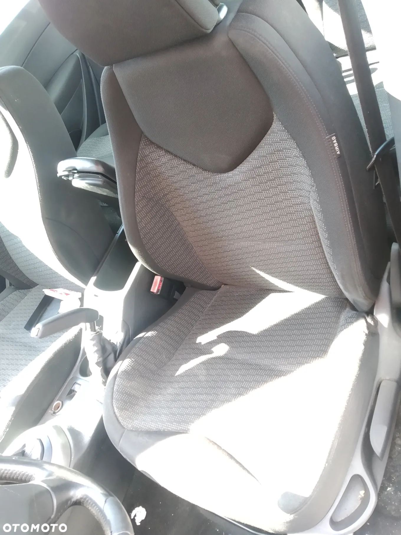 PEUGEOT 308 SW T7 07-11 1.6 HDI 9HZ - WTRYSKIWACZ WTRYSK - 33