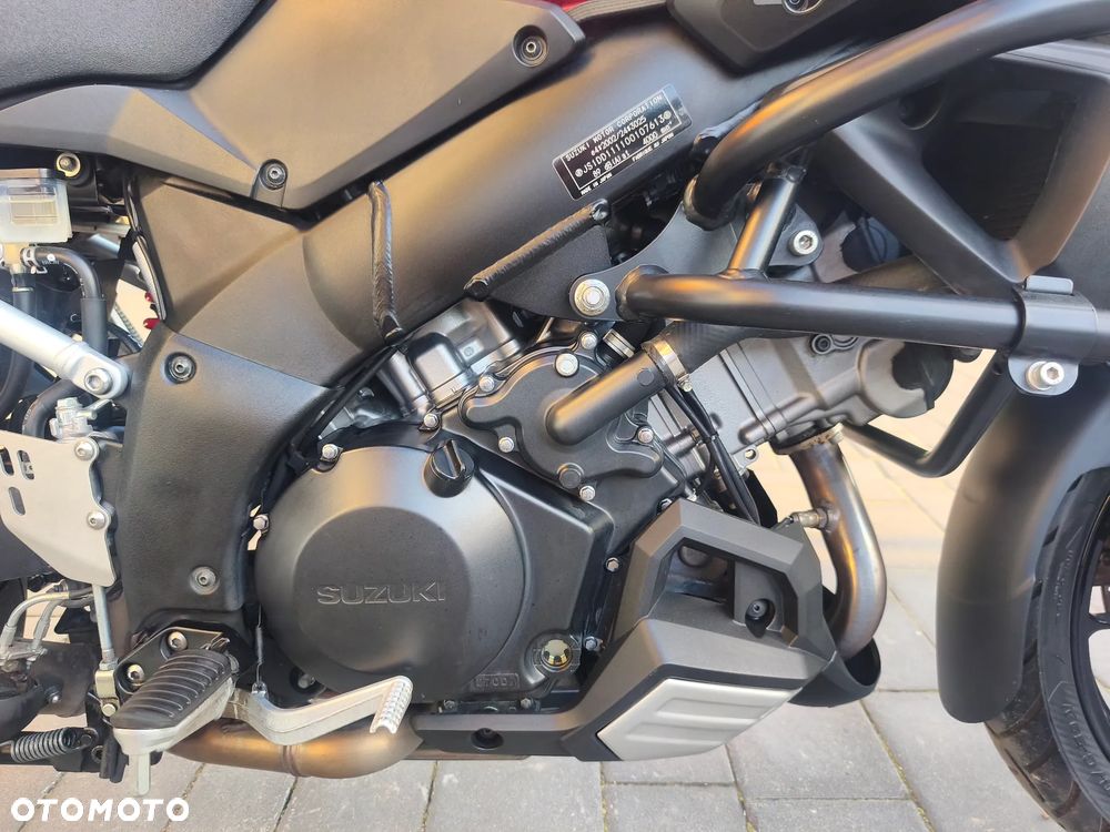 Suzuki DL - 15