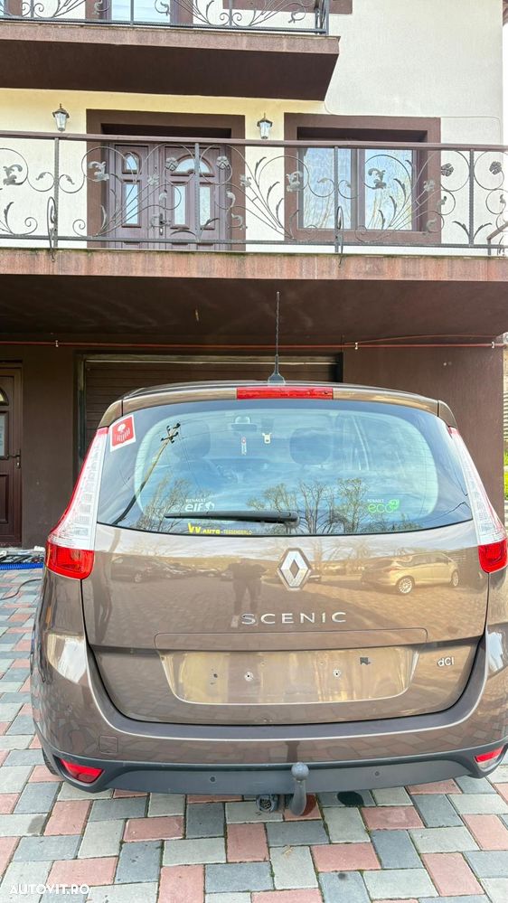 Renault Scenic 1.5 dCi Luxe Privilege - 6