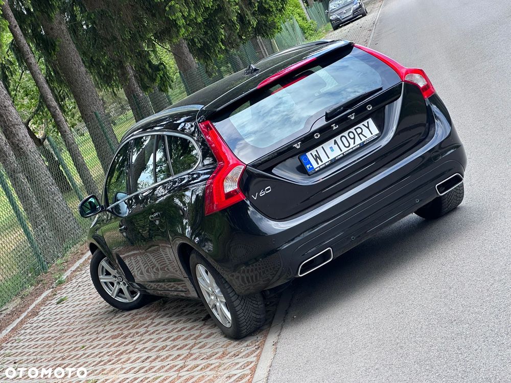 Volvo V60 D2 Summum - 5