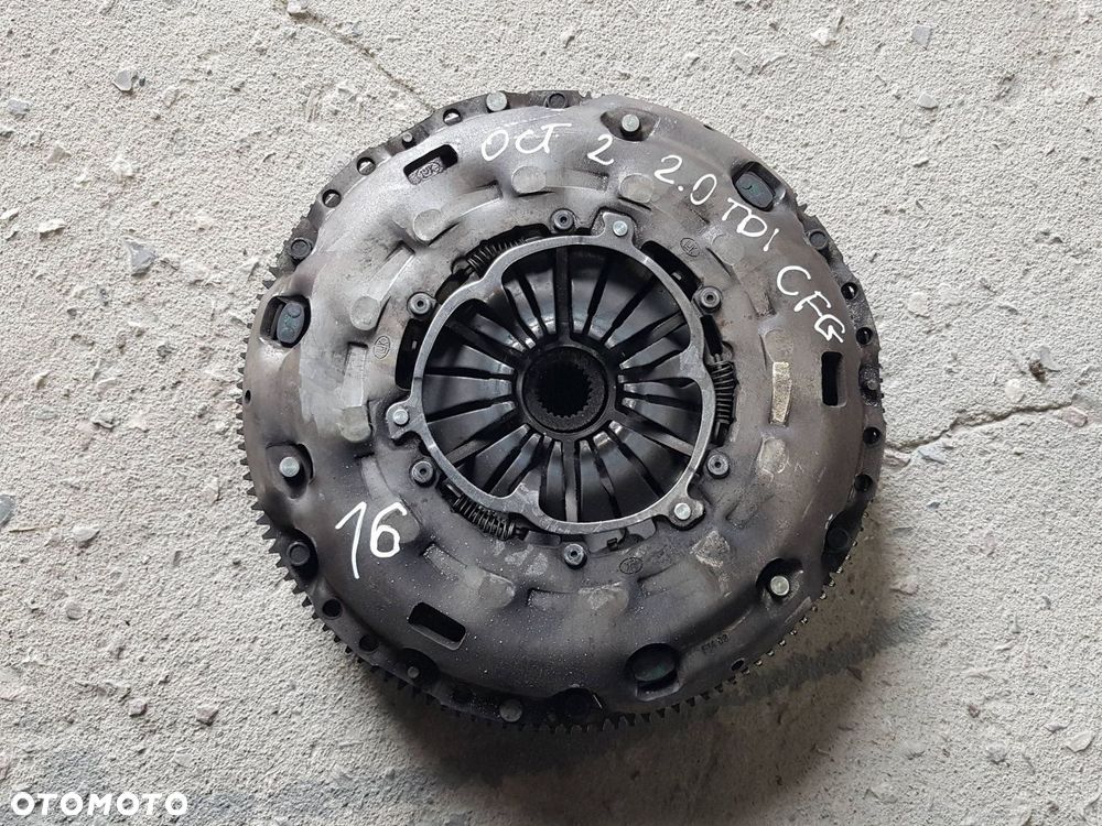 SKODA OCTAVIA 2 II LIFT 08-12r VW GOLF VI 6 2.0 TDI CFG KOŁO DWUMASOWE - 1