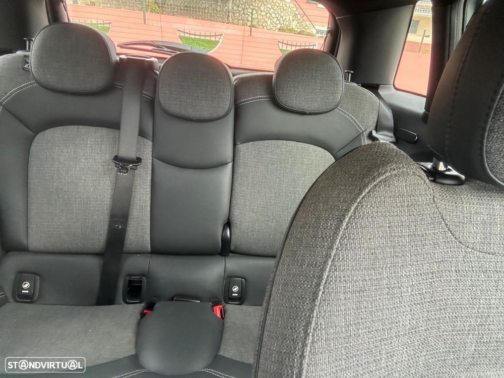 MINI 5 Portas Cooper D - 10