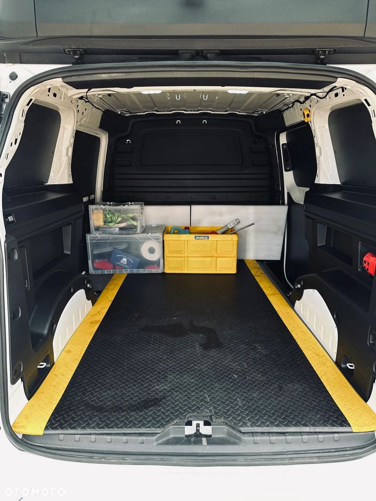 Volkswagen ID BUZZ - 7