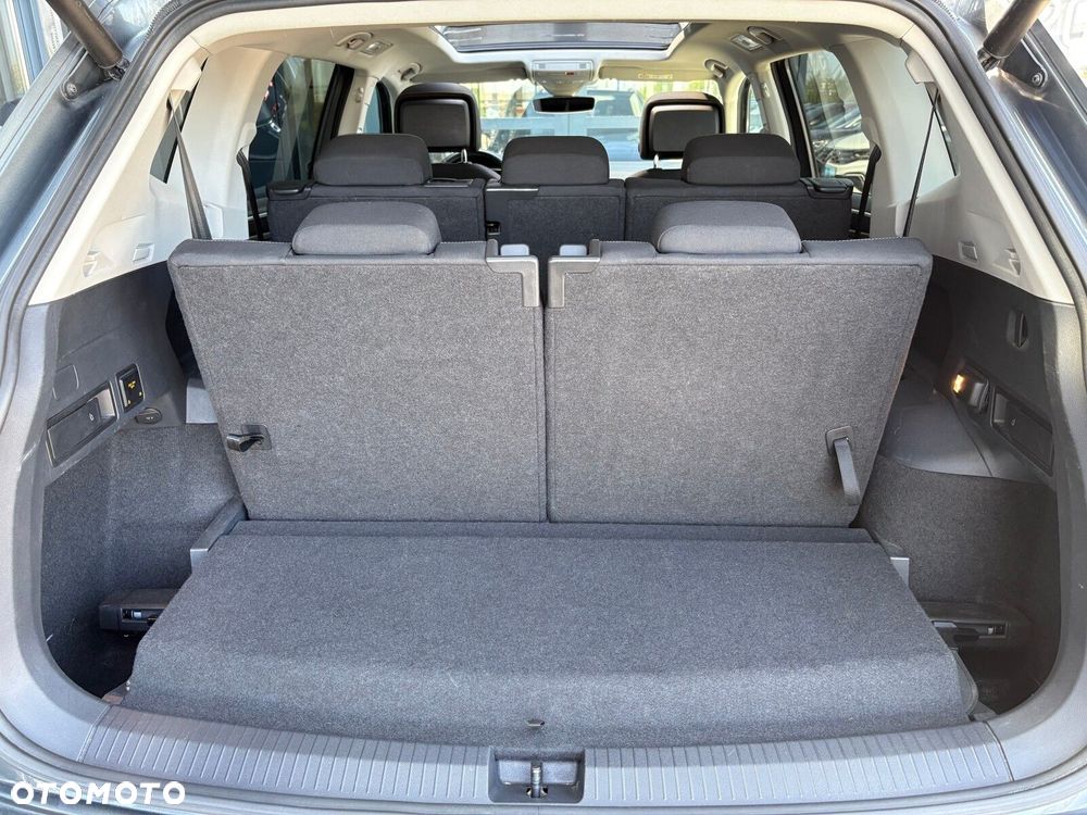 Volkswagen Tiguan Allspace - 21