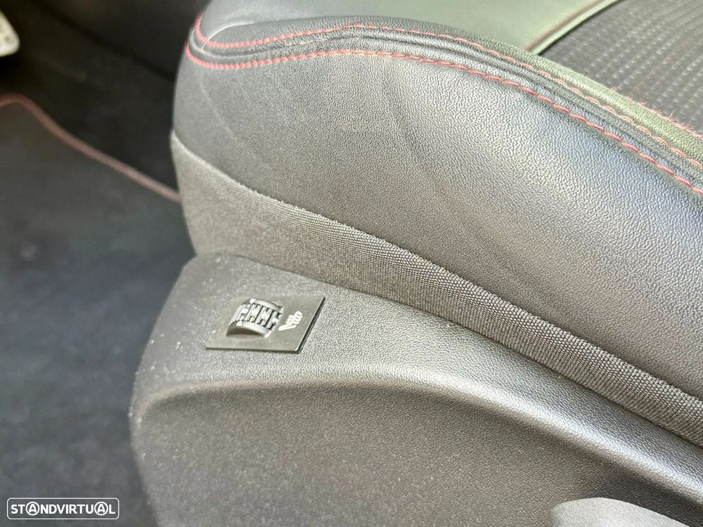 Peugeot 2008 1.2 PureTech GT Line - 20