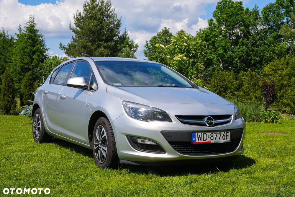 Opel Astra 1.6 Enjoy - 1
