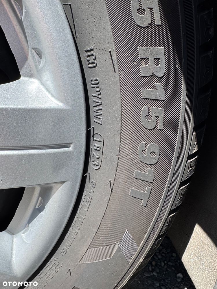 Hyundai i30 1.6 Classic + - 32