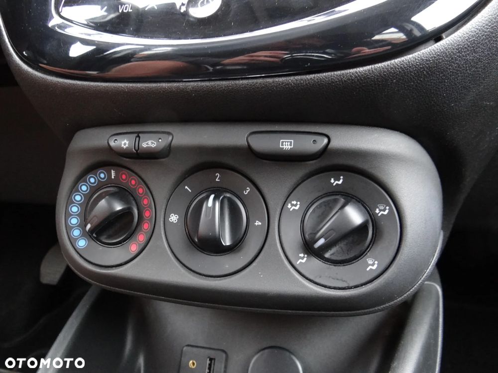 Opel Corsa 1.4 Selection - 36