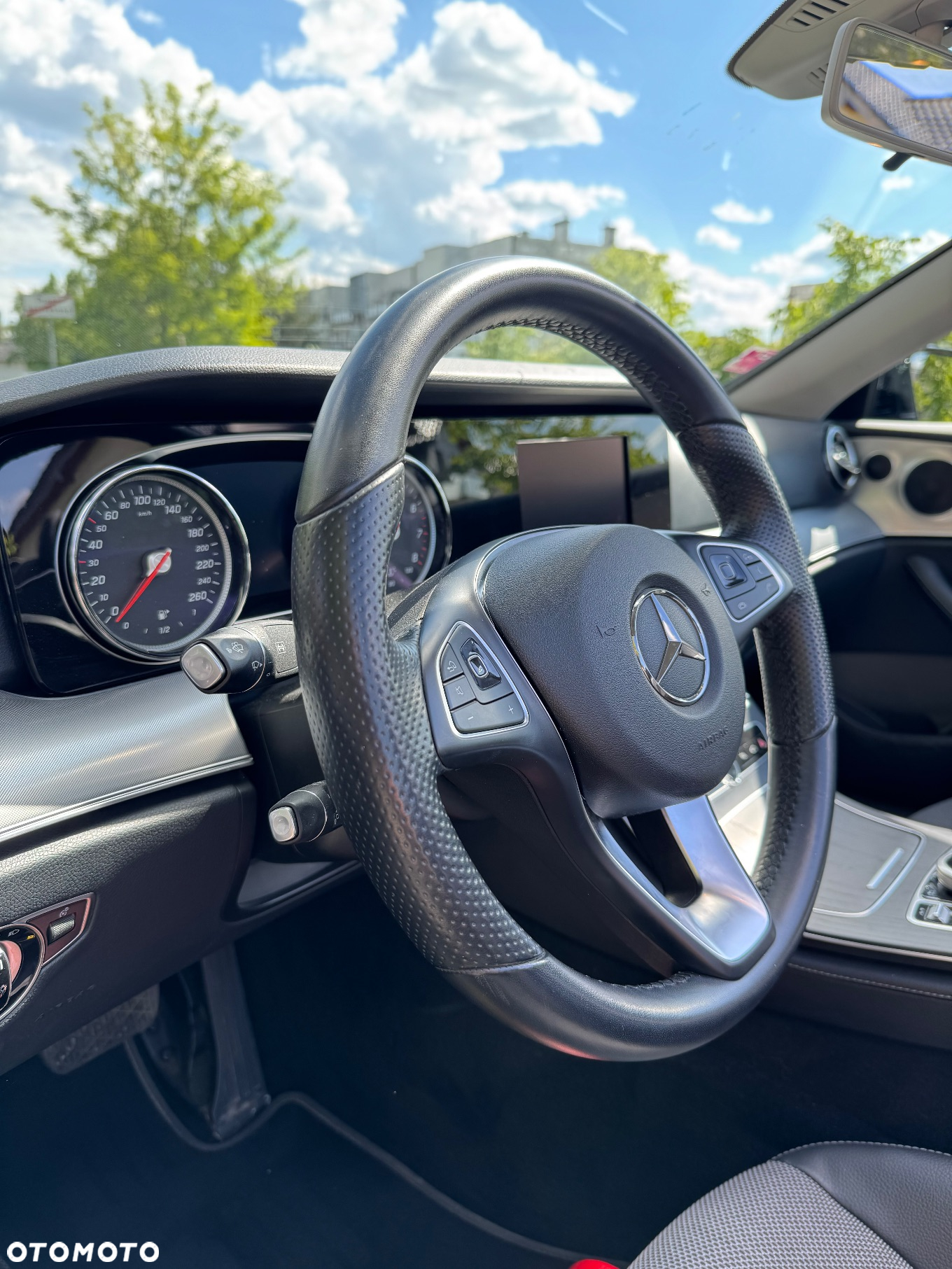 Mercedes-Benz Klasa E 400 Kabriolet 4-Matic 9G-TRONIC - 13