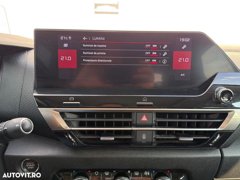 Citroën C4 PureTech 155 Stop&Start EAT8 SHINE - 15