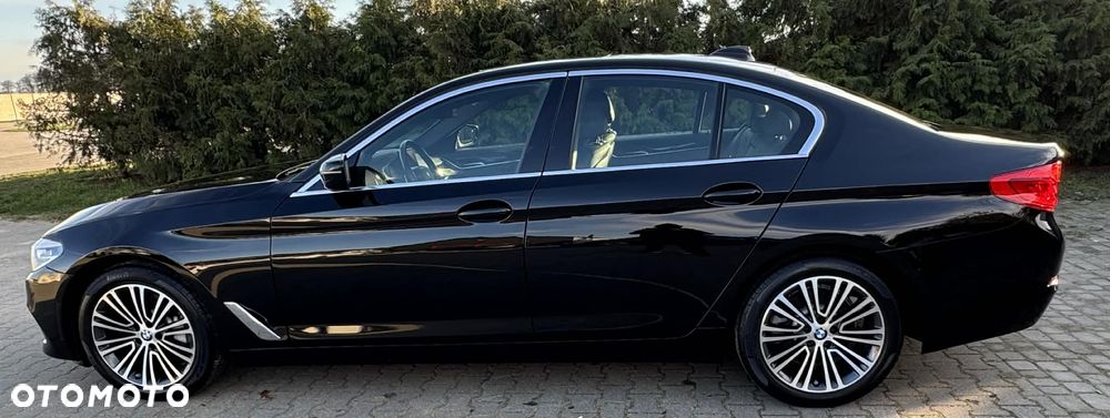 BMW Seria 5 530i Sport Line - 6