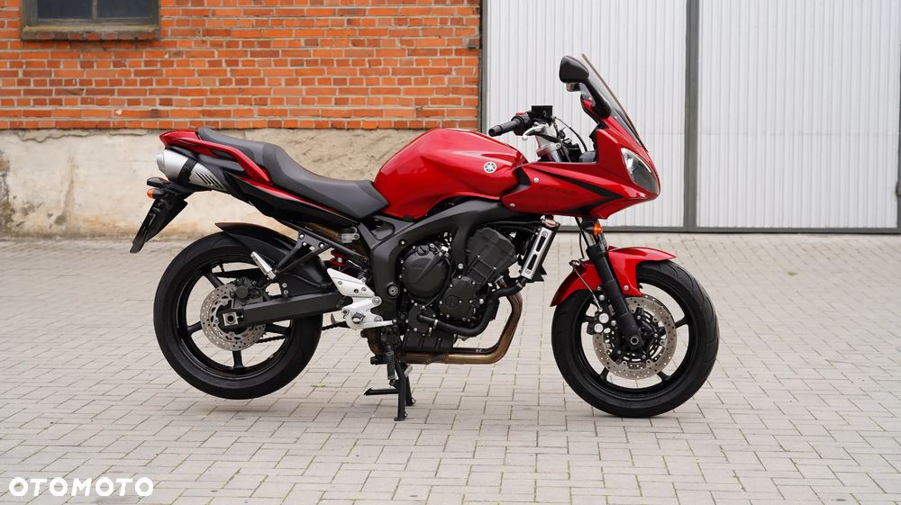 Yamaha FZ6 - 8