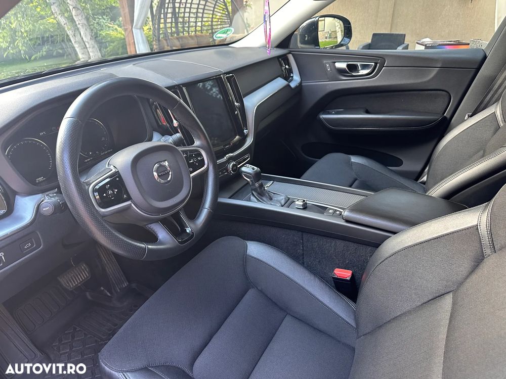 VOLVO XC60 2019 — imagine 9