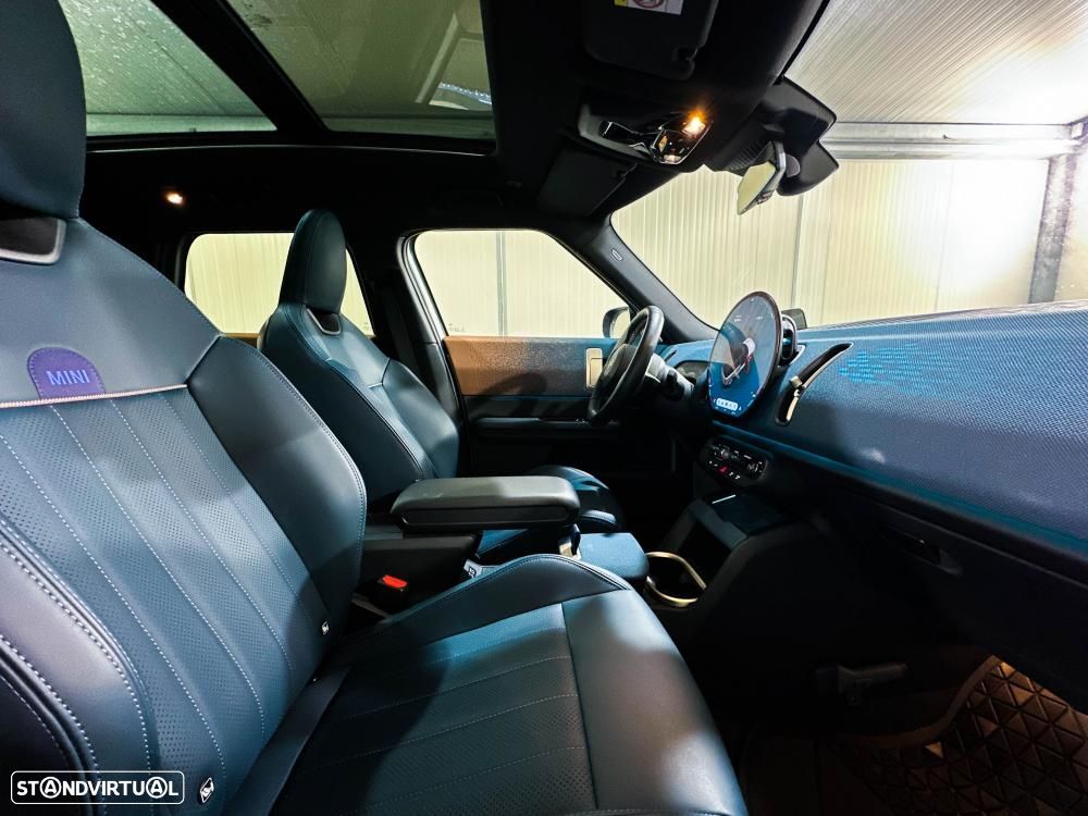 MINI Countryman E Favoured - 23