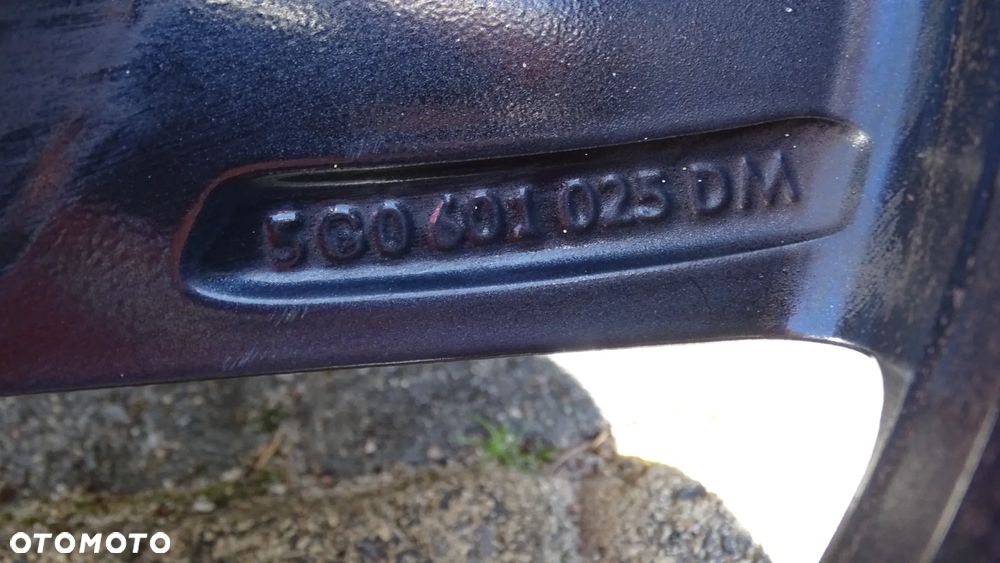 VW GOLF VII 5G0 - felga 6.5Jx16H2 ET46 5x112 - 7
