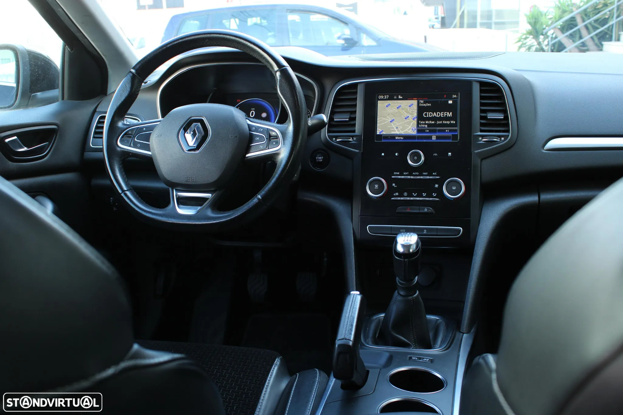 Renault Mégane Sport Tourer 1.5 dCi Dynamique S SS - 4