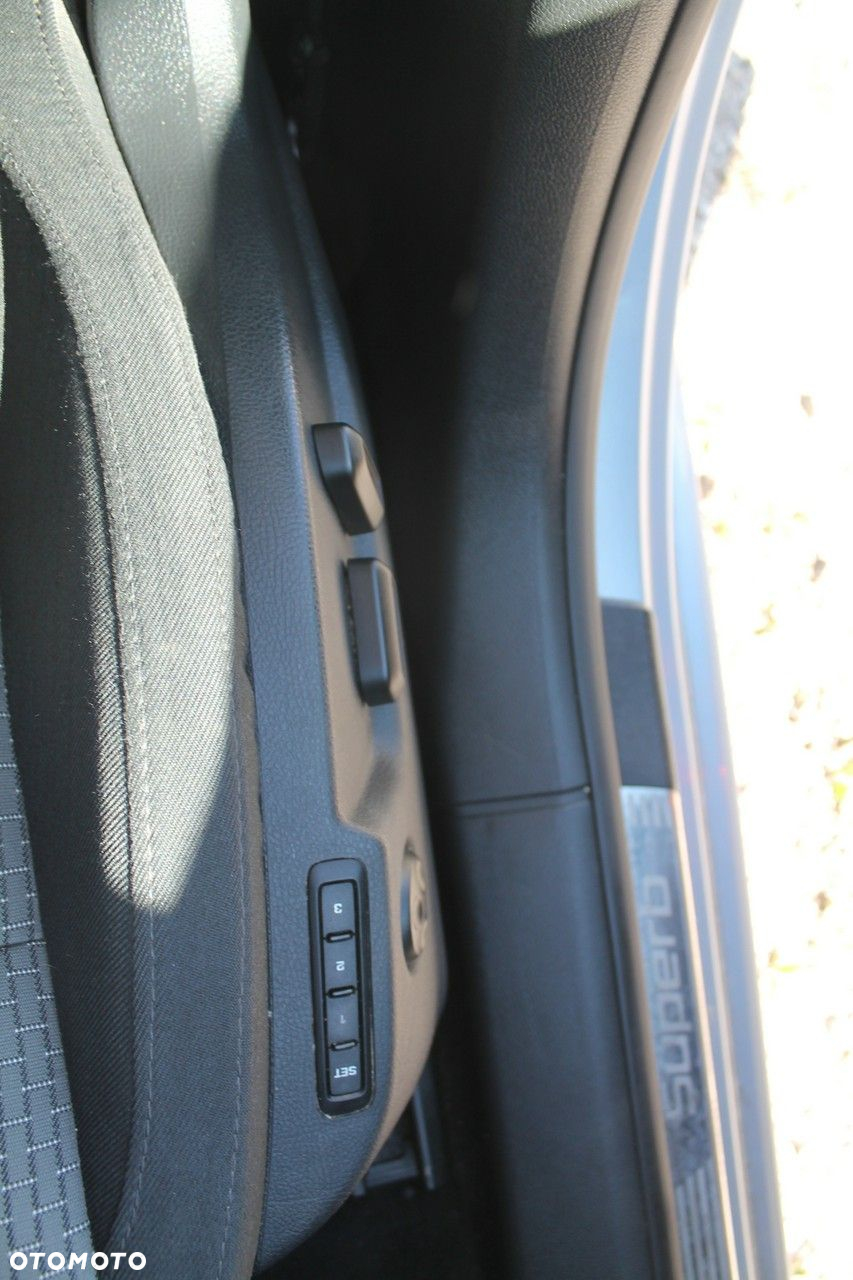 Skoda Superb - 20