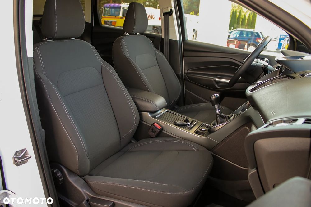 Ford Kuga 1.5 EcoBoost FWD Titanium ASS - 19